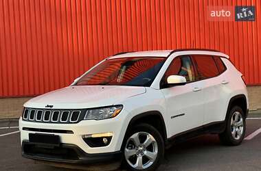 Внедорожник / Кроссовер Jeep Compass 2017 в 
