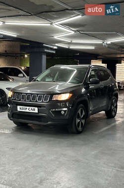Внедорожник / Кроссовер Jeep Compass 2017 в 