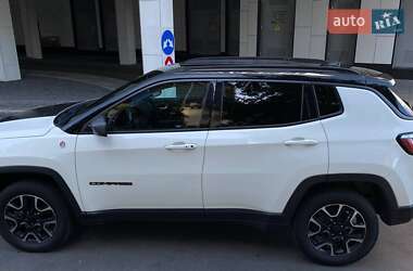 Позашляховик / Кросовер Jeep Compass 2020 в 