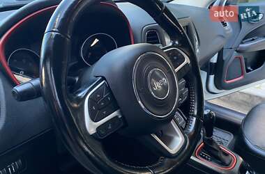 Позашляховик / Кросовер Jeep Compass 2020 в 