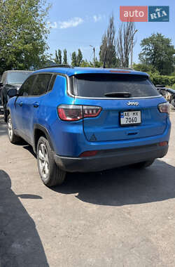 Позашляховик / Кросовер Jeep Compass 2017 в 
