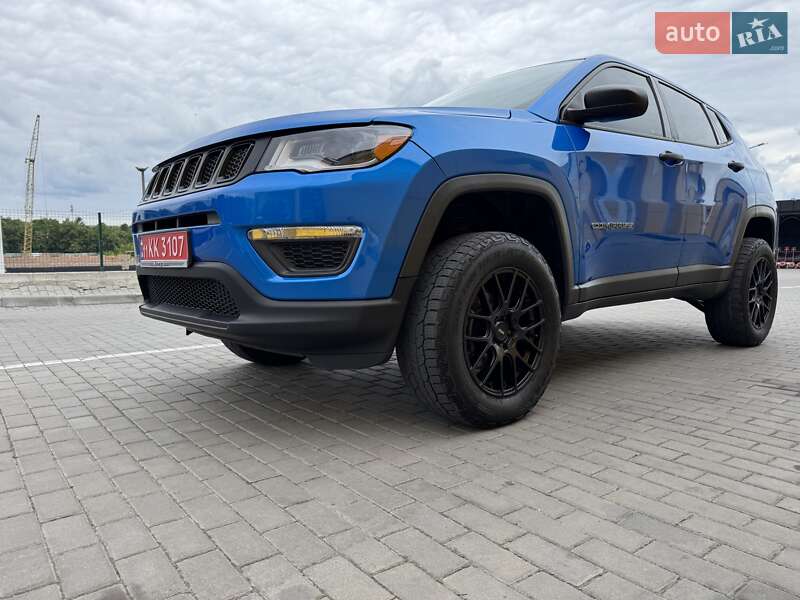 Внедорожник / Кроссовер Jeep Compass 2020 в Ровно