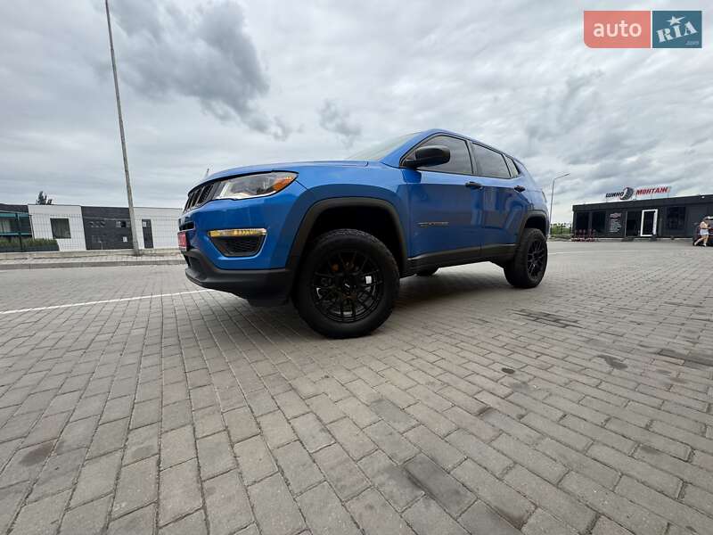 Внедорожник / Кроссовер Jeep Compass 2020 в Ровно