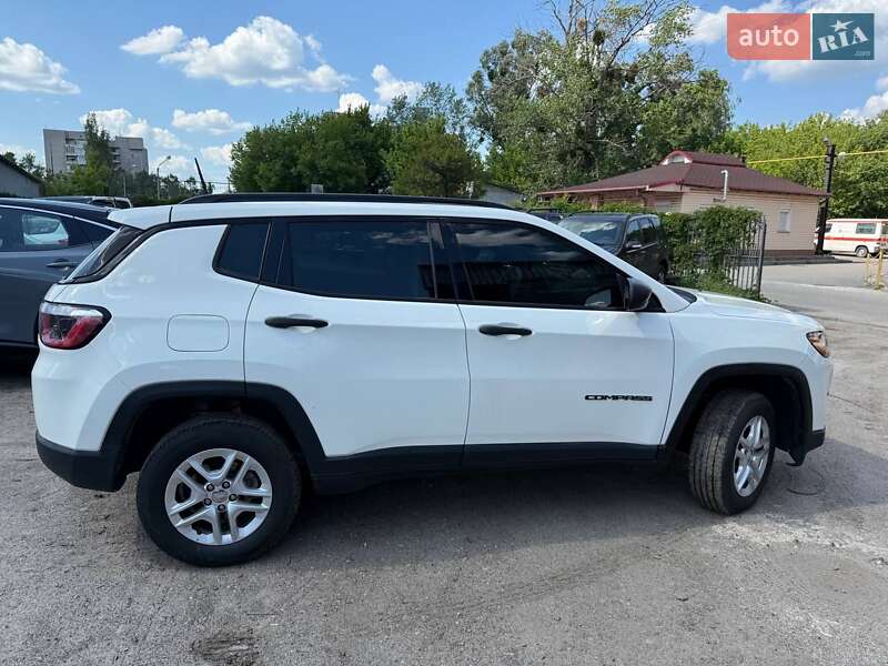 Позашляховик / Кросовер Jeep Compass 2017 в Кам'янському