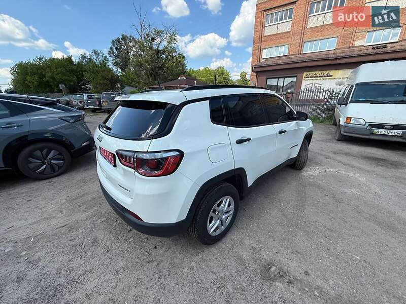 Внедорожник / Кроссовер Jeep Compass 2017 в Каменском