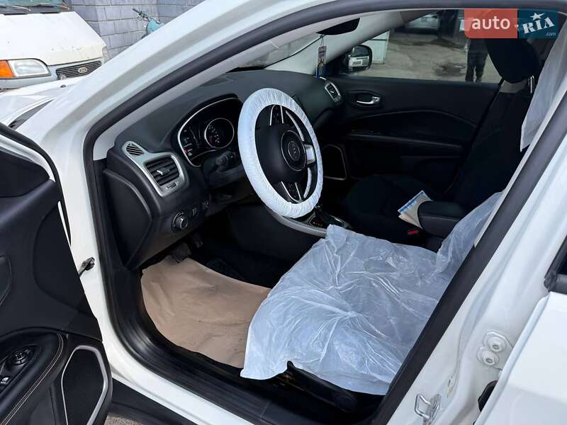 Позашляховик / Кросовер Jeep Compass 2017 в Кам'янському