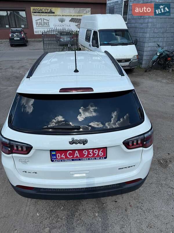 Внедорожник / Кроссовер Jeep Compass 2017 в Каменском