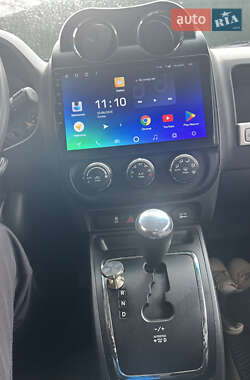 Внедорожник / Кроссовер Jeep Compass 2015 в 