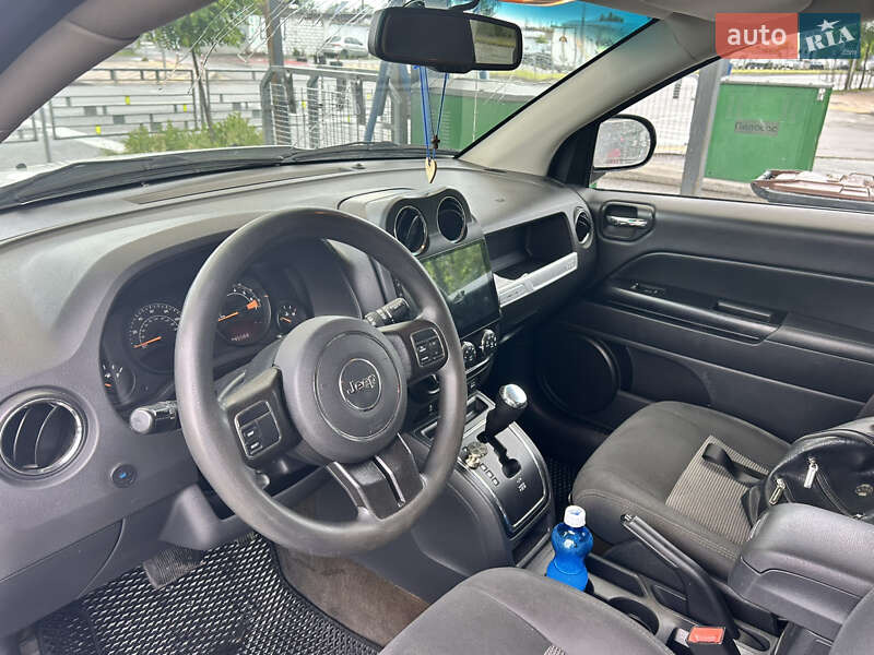 Внедорожник / Кроссовер Jeep Compass 2015 в Киеве