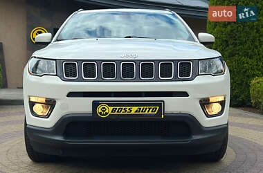 Внедорожник / Кроссовер Jeep Compass 2018 в 