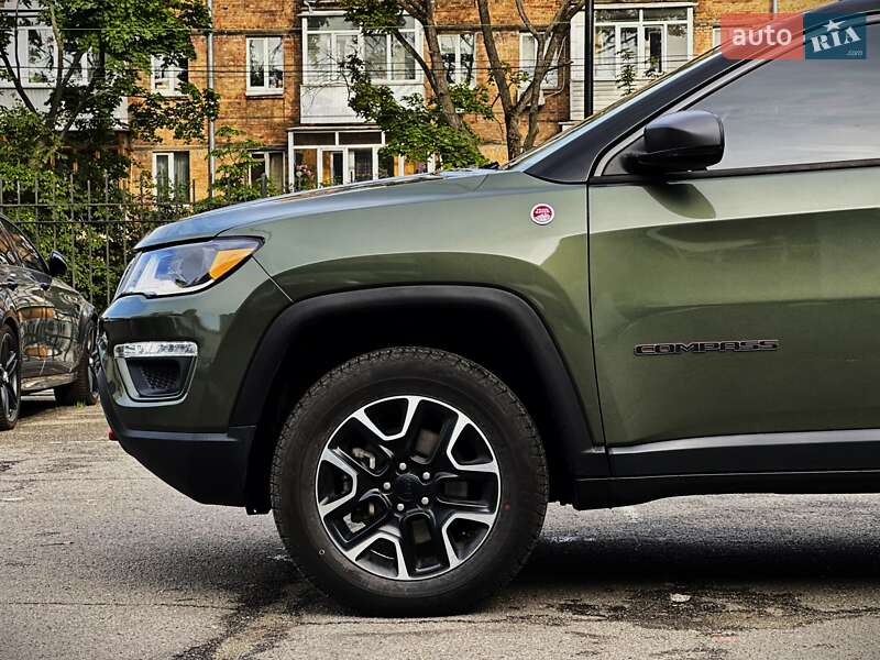 Внедорожник / Кроссовер Jeep Compass 2020 в Киеве