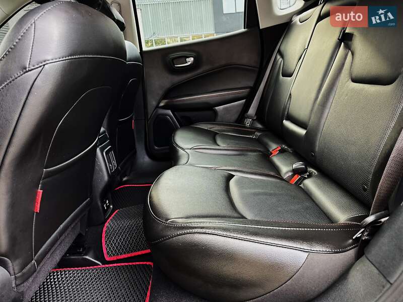 Внедорожник / Кроссовер Jeep Compass 2020 в Киеве