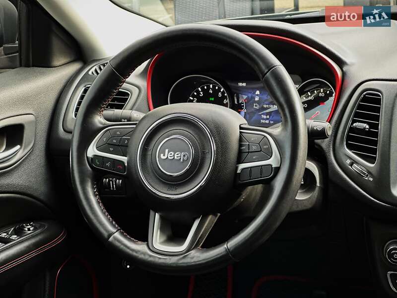 Внедорожник / Кроссовер Jeep Compass 2020 в Киеве