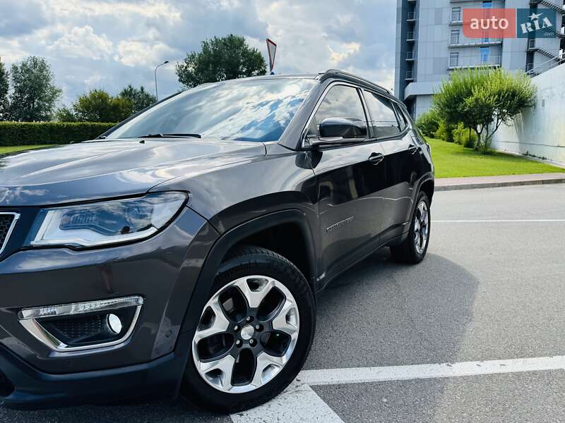 Внедорожник / Кроссовер Jeep Compass 2019 в Киеве
