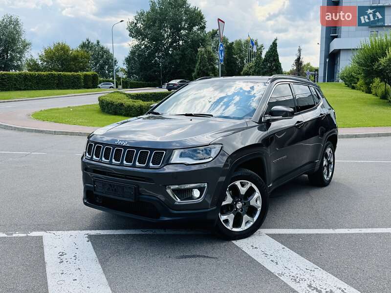 Внедорожник / Кроссовер Jeep Compass 2019 в Киеве