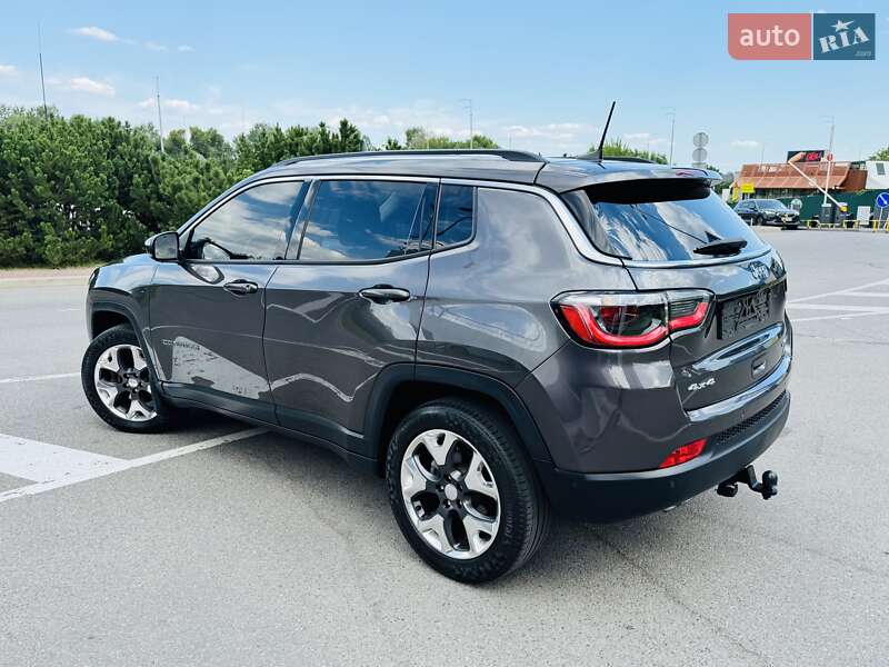 Внедорожник / Кроссовер Jeep Compass 2019 в Киеве