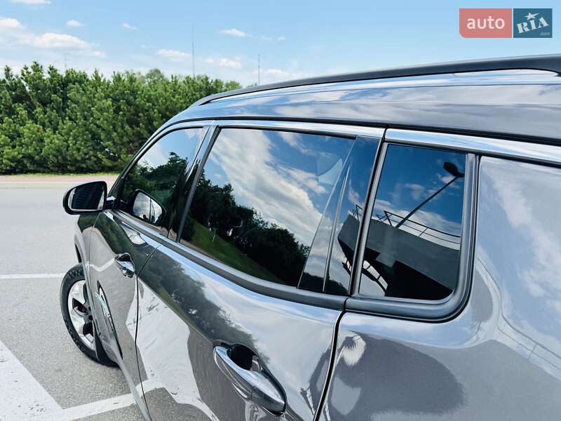 Внедорожник / Кроссовер Jeep Compass 2019 в Киеве