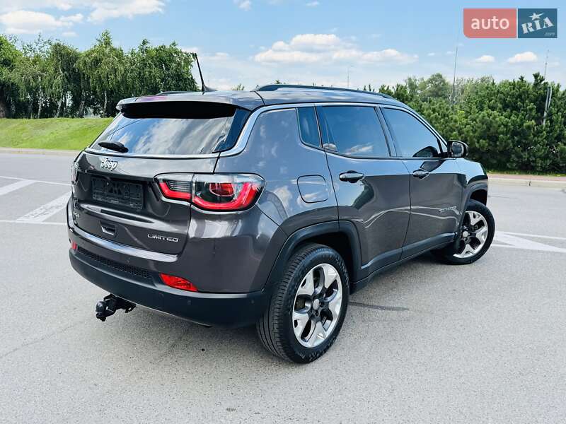 Внедорожник / Кроссовер Jeep Compass 2019 в Киеве