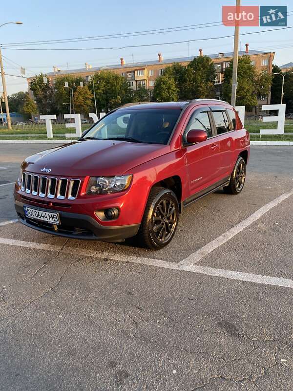 Внедорожник / Кроссовер Jeep Compass 2013 в Харькове