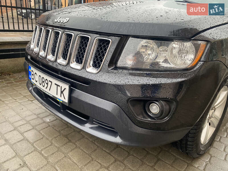 Внедорожник / Кроссовер Jeep Compass 2014 в Самборе