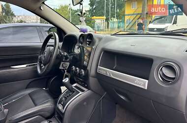 Внедорожник / Кроссовер Jeep Compass 2014 в 