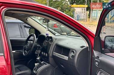 Внедорожник / Кроссовер Jeep Compass 2014 в 