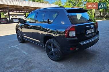 Внедорожник / Кроссовер Jeep Compass 2012 в 