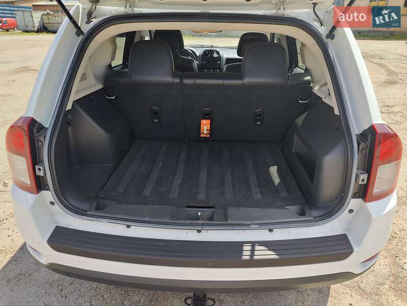 Внедорожник / Кроссовер Jeep Compass 2016 в Чернигове