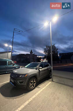 Внедорожник / Кроссовер Jeep Compass 2019 в 
