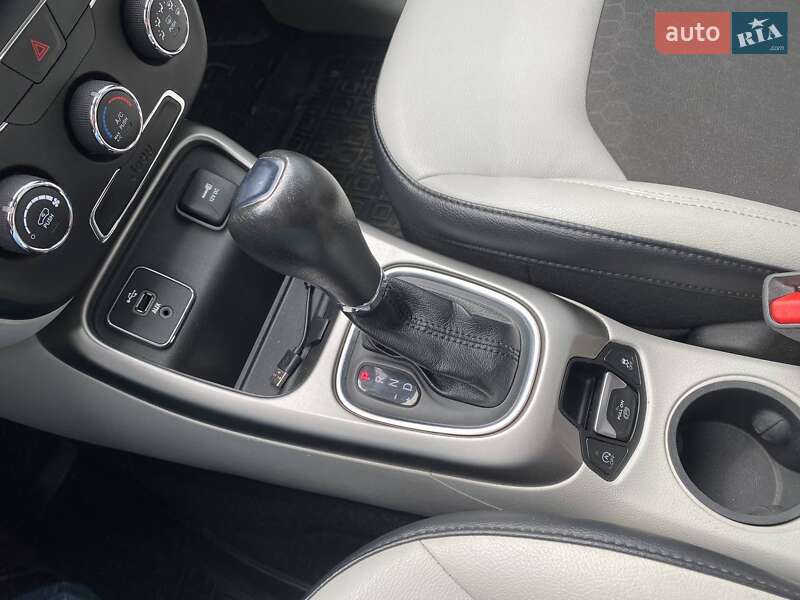 Внедорожник / Кроссовер Jeep Compass 2017 в Львове