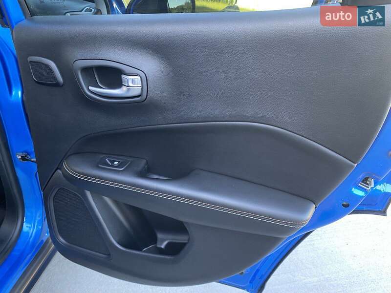 Внедорожник / Кроссовер Jeep Compass 2018 в Луцке