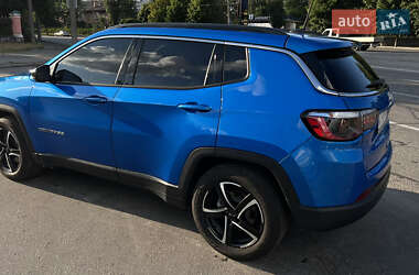 Внедорожник / Кроссовер Jeep Compass 2022 в 