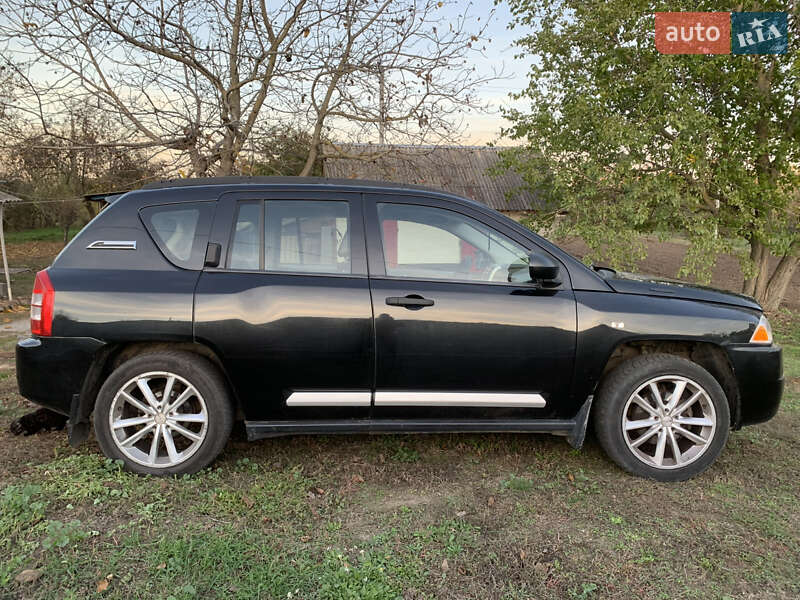 Внедорожник / Кроссовер Jeep Compass 2008 в Лысянке