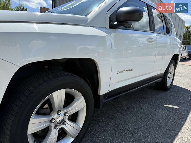 Внедорожник / Кроссовер Jeep Compass 2015 в Виннице