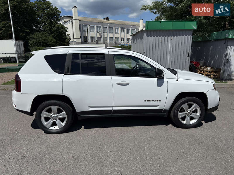 Внедорожник / Кроссовер Jeep Compass 2015 в Виннице