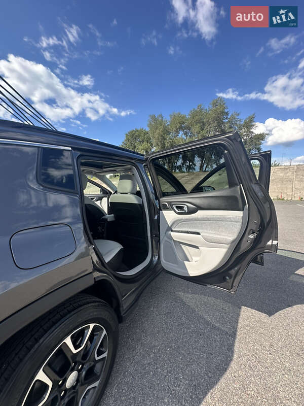 Внедорожник / Кроссовер Jeep Compass 2021 в Киеве