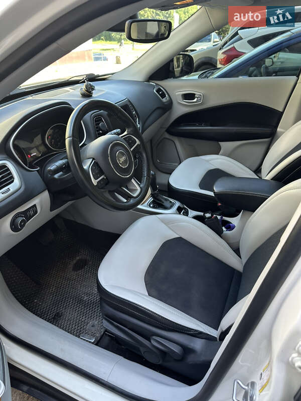 Внедорожник / Кроссовер Jeep Compass 2018 в Ивано-Франковске фото 8 Внедорожник / Кроссовер Jeep Compass 2018 в Ивано-Франковске