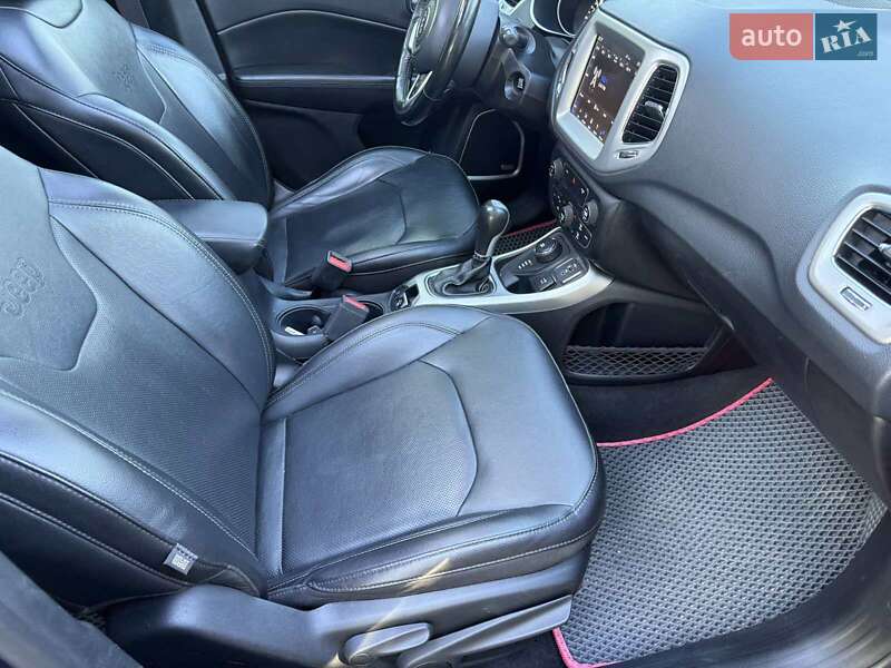 Внедорожник / Кроссовер Jeep Compass 2019 в Киеве