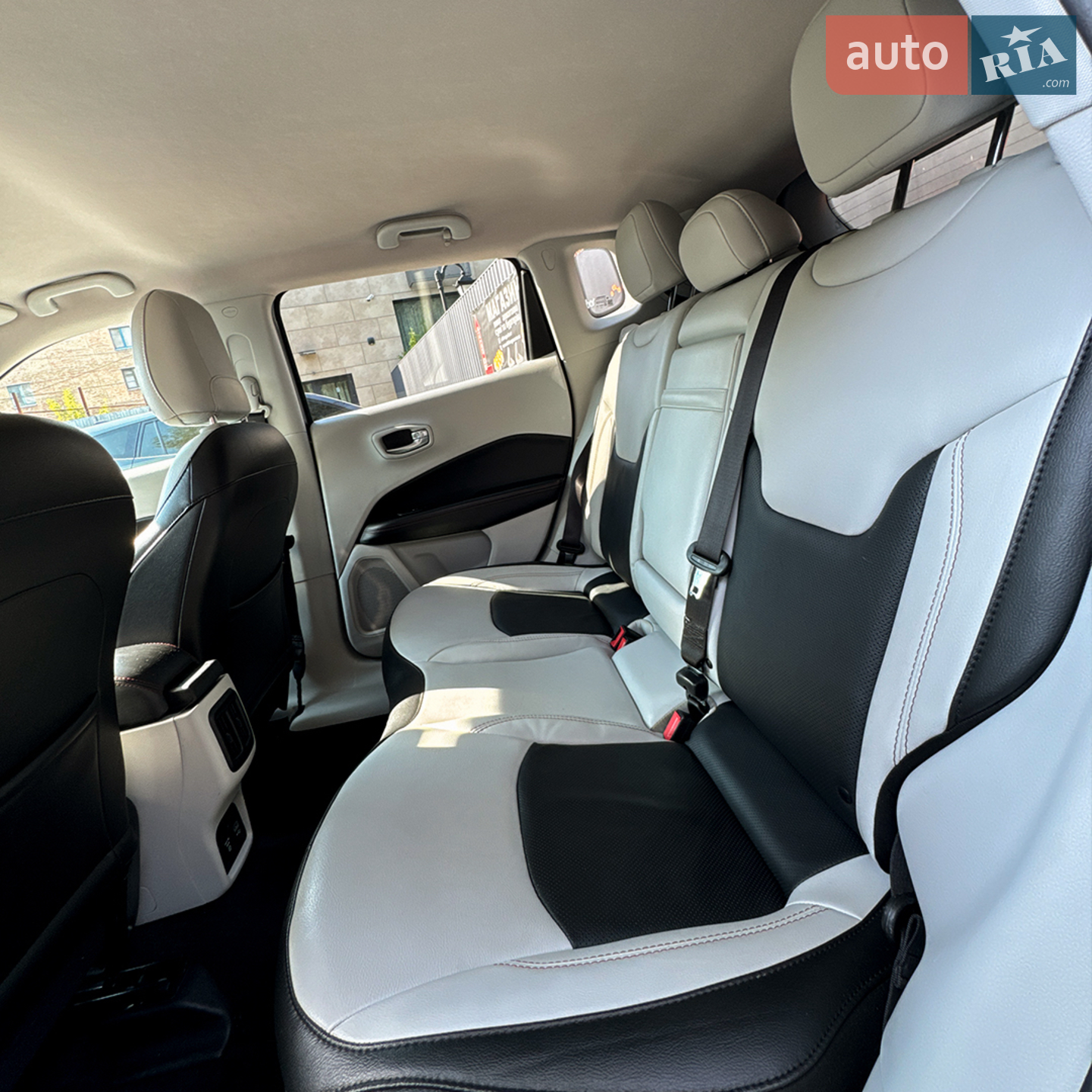 2019 Jeep Compass - мініатюра 6
