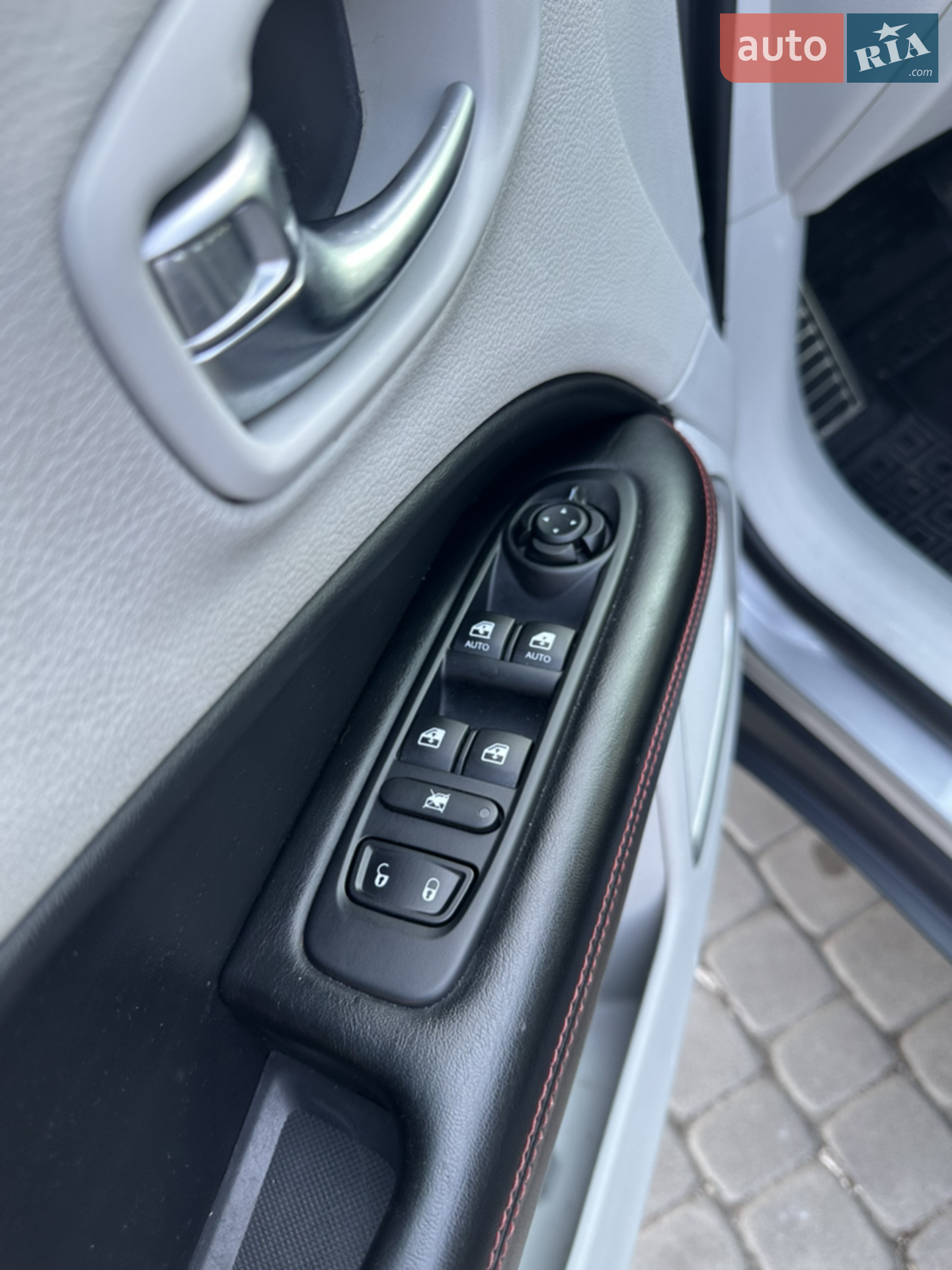 2019 Jeep Compass - мініатюра 14