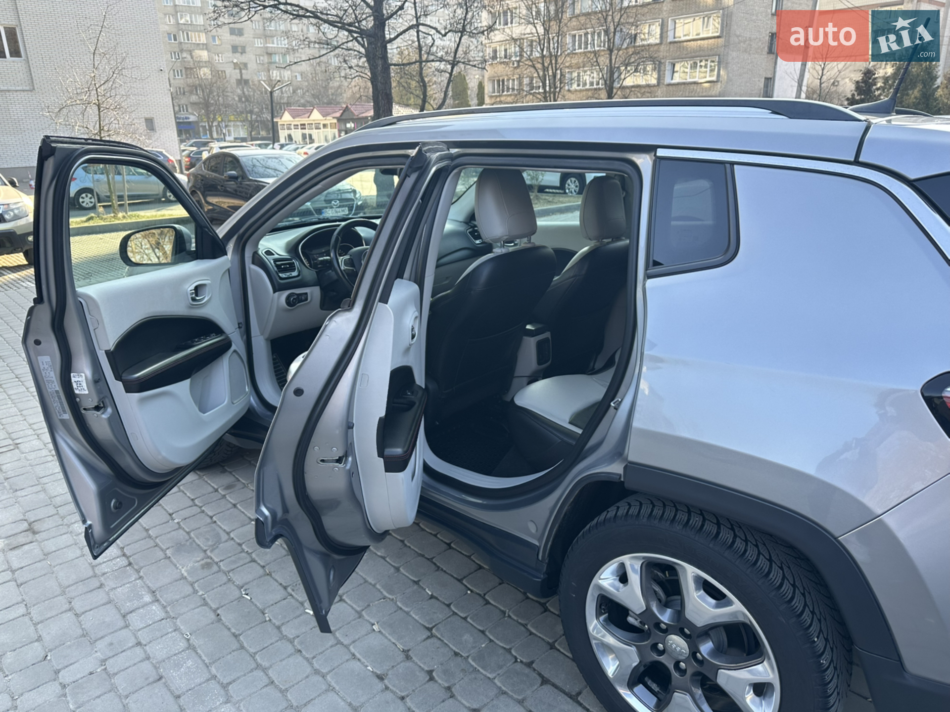 2019 Jeep Compass - мініатюра 15
