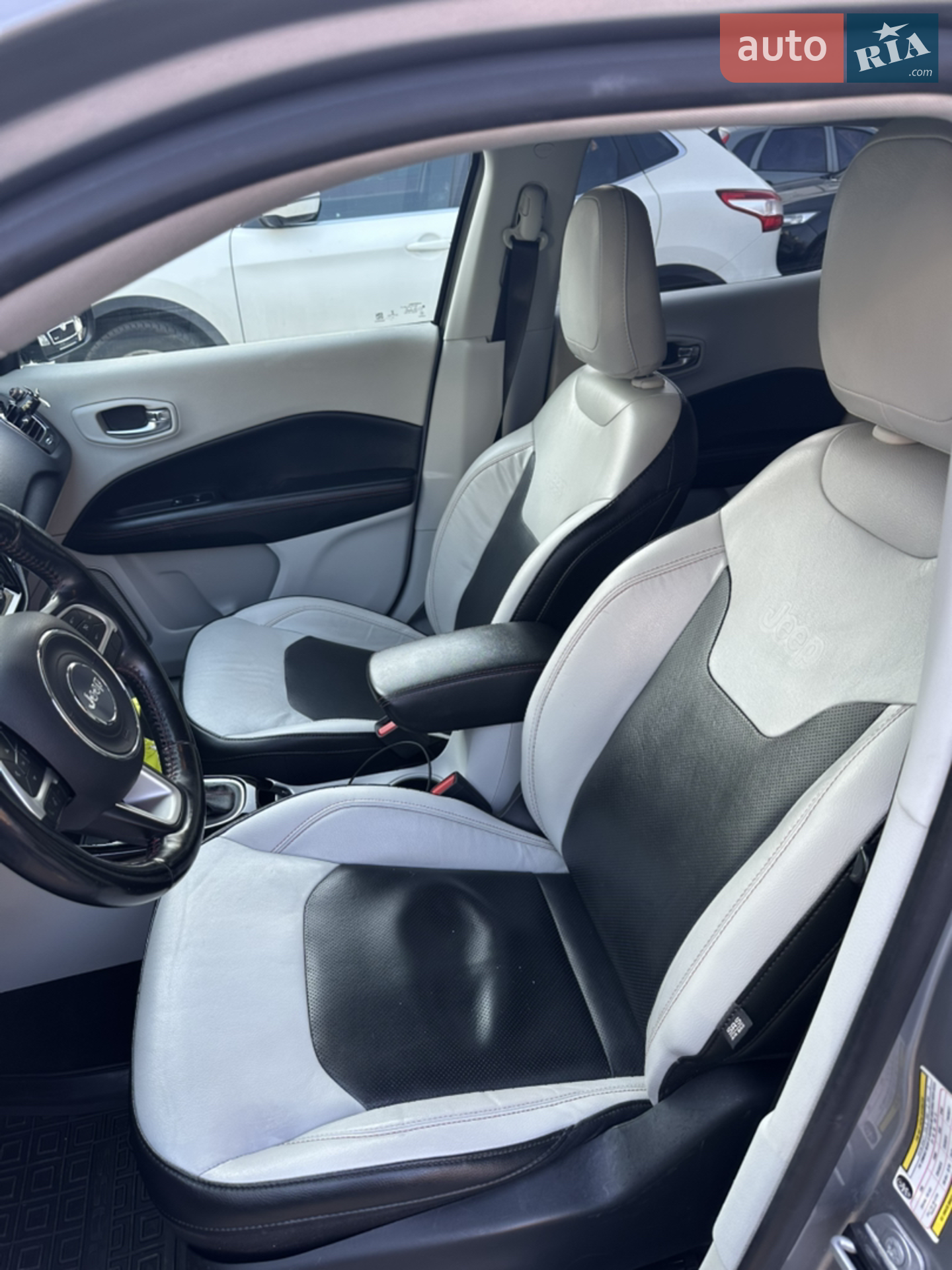 2019 Jeep Compass - мініатюра 24