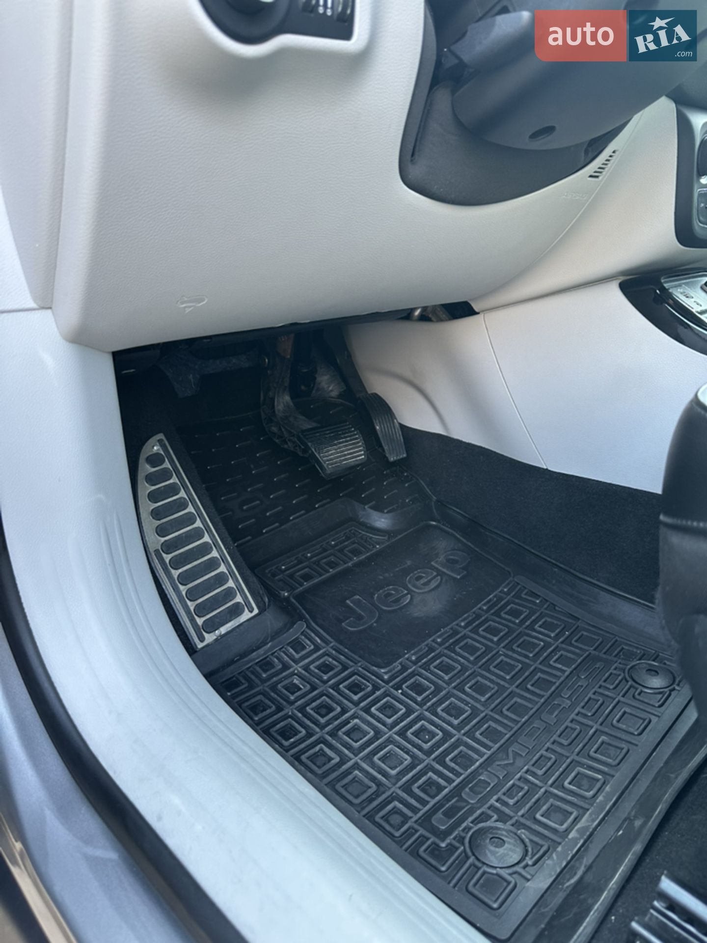 2019 Jeep Compass - мініатюра 23