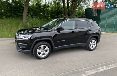 Внедорожник / Кроссовер Jeep Compass 2018 в 
