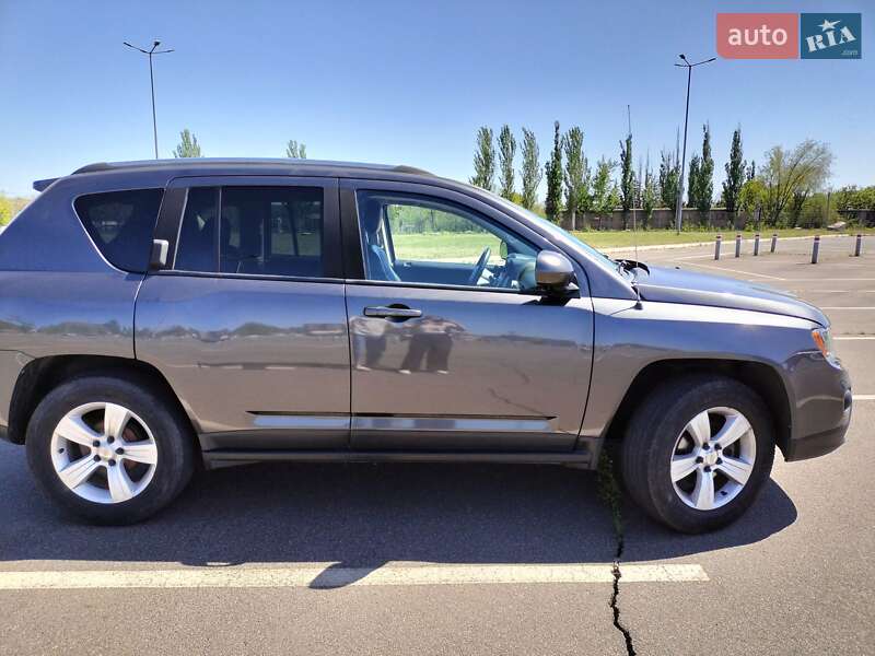 Внедорожник / Кроссовер Jeep Compass 2014 в Кривом Роге