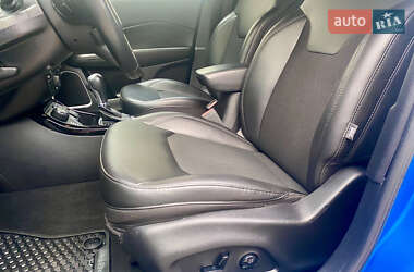 Внедорожник / Кроссовер Jeep Compass 2020 в 