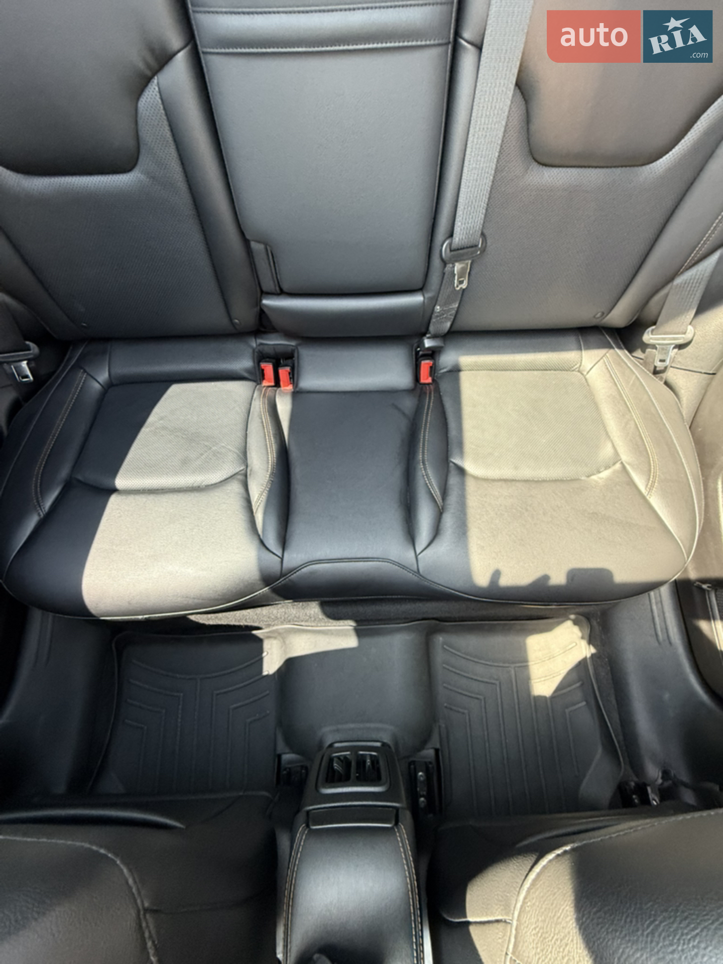 2017 Jeep Compass - мініатюра 16