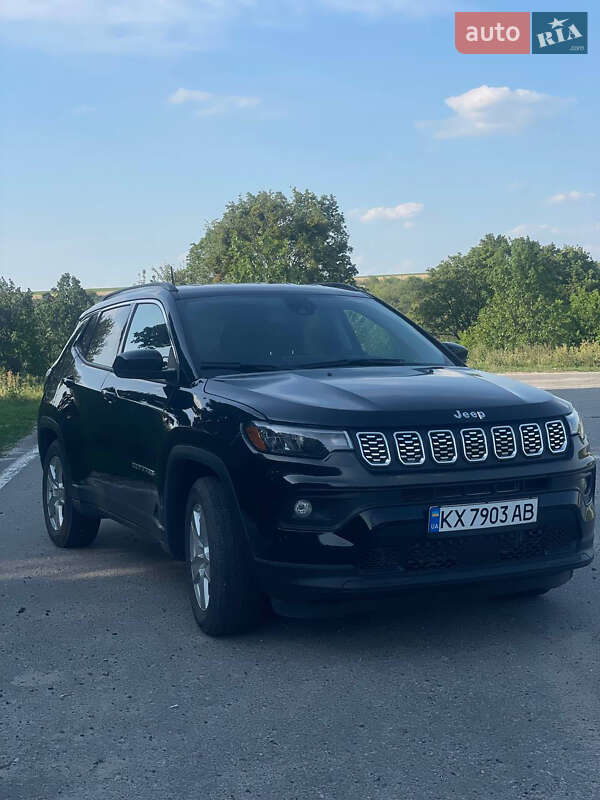 Внедорожник / Кроссовер Jeep Compass 2022 в Валках