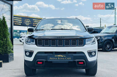 Внедорожник / Кроссовер Jeep Compass 2017 в 