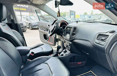 Внедорожник / Кроссовер Jeep Compass 2017 в 